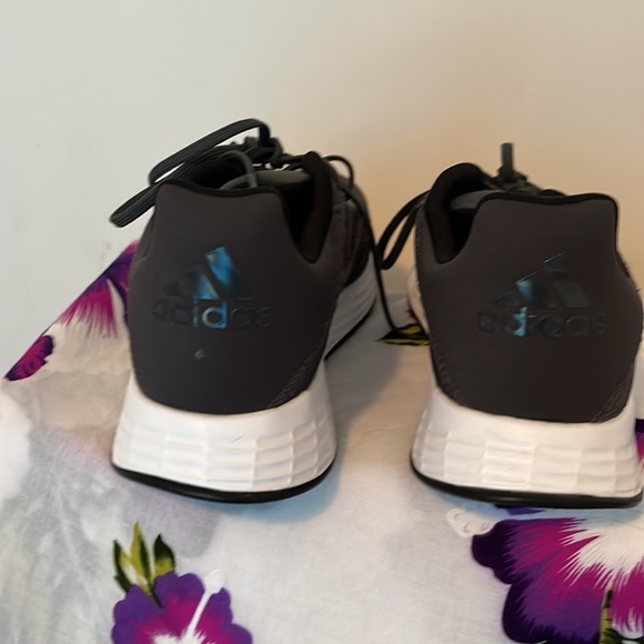 SOLD-Primeblue Lightmotion adidas walking shoe - Picture 5 of 6